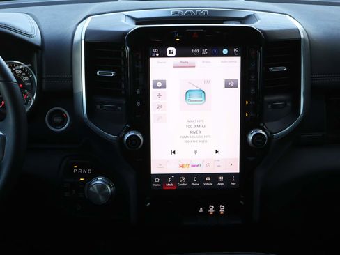 Used 2025 RAM 1500 Laramie image 14