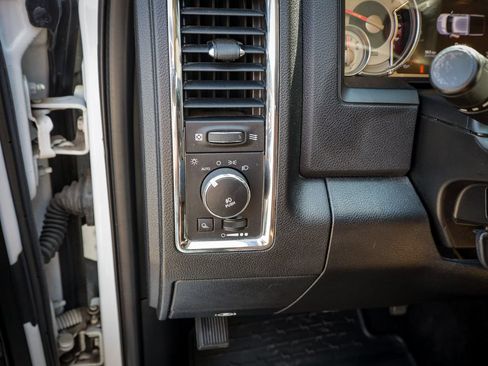 Used 2013 RAM 1500 Laramie Longhorn w/ Convenience Group AWD/4WD image 22