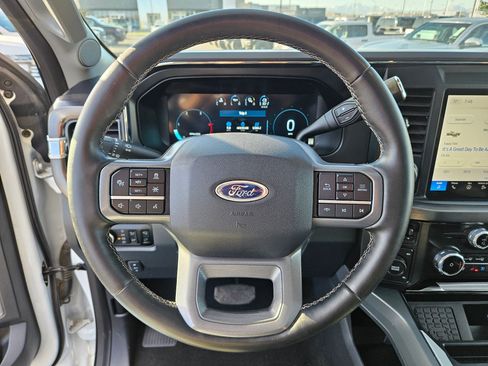 Used 2025 Ford F450 Lariat w/ Lariat Ultimate Package AWD/4WD image 19
