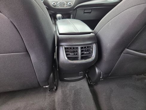 Used 2024 Chevrolet Malibu LT FWD image 20