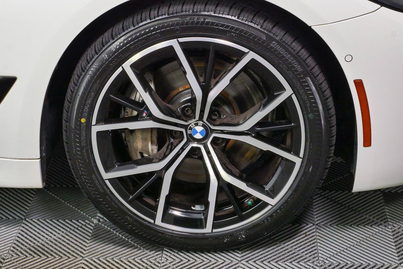 Used 2021 BMW 540i xDrive AWD/4WD image 30