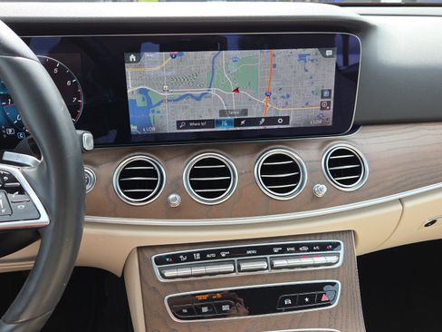 Used 2023 Mercedes-Benz E 350 Sedan image 24