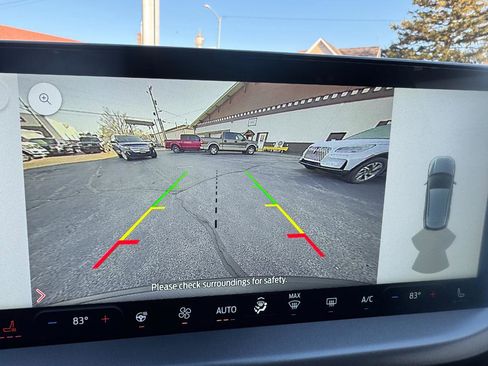 Used 2025 Ford Escape SE w/ Class II Trailer Tow Package image 14