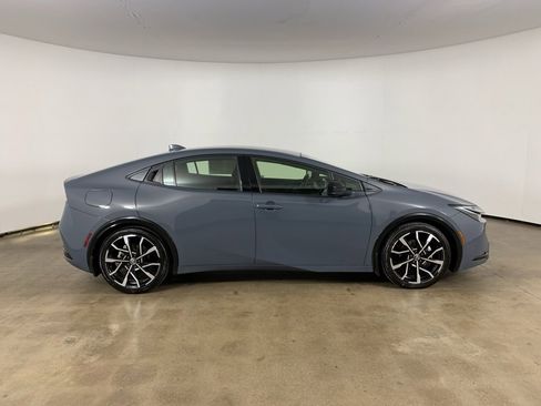 Used 2024 Toyota Prius Prime image 5
