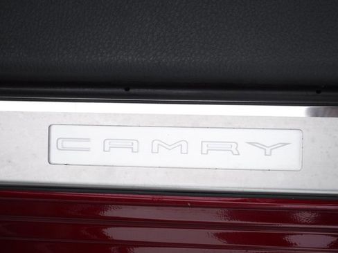 Used 2022 Toyota Camry XLE w/ Navigation Upgrade Package image 25