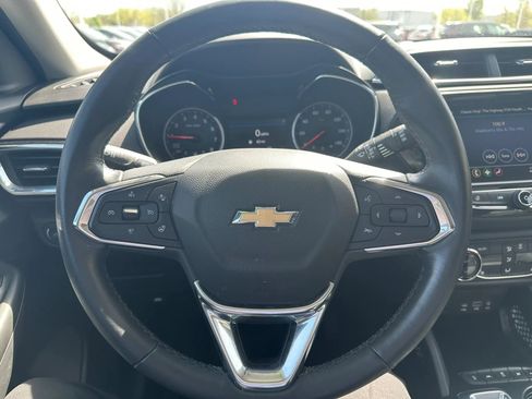 Used 2023 Chevrolet TrailBlazer LT AWD/4WD image 15