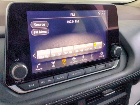 Certified 2023 Nissan Rogue SV image 39