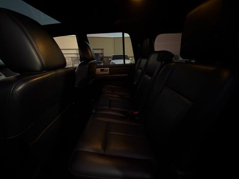 Used 2017 Ford Expedition EL Limited w/ Equipment Group 301A RWD image 29