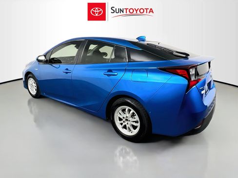 Used 2022 Toyota Prius LE FWD image 6