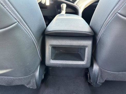 Used 2024 Toyota Camry SE image 16