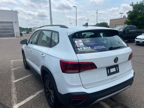 Used 2023 Volkswagen Taos S FWD image 4