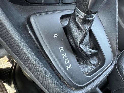 Used 2022 Ford Transit Connect XL image 17