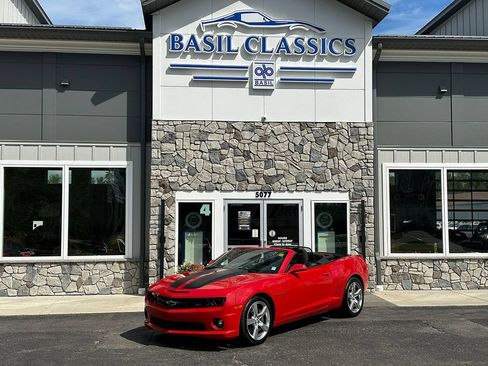 Used 2012 Chevrolet Camaro SS w/ RS Package RWD image 2