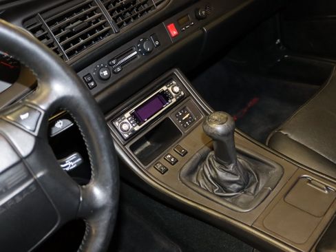 Used 1993 Porsche 968 Cabriolet RWD image 5