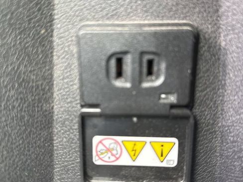 Used 2009 Dodge Caliber SXT image 23