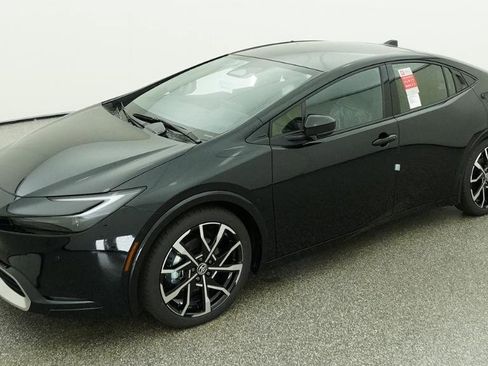 New 2026 Toyota Prius Plug-In Hybrid FWD image 1