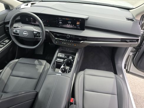 Used 2025 Nissan Murano SV AWD/4WD image 26