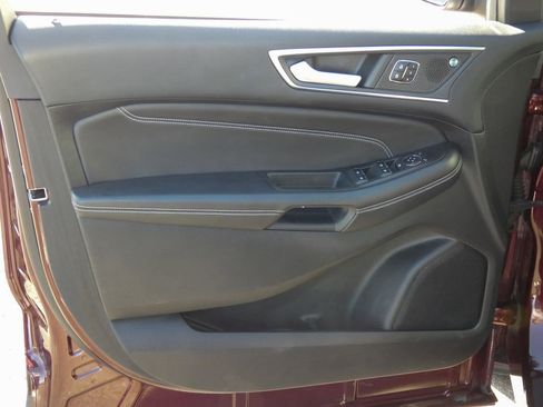 Used 2022 Ford Edge Titanium image 8