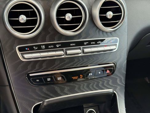 Used 2021 Mercedes-Benz GLC 43 AMG 4MATIC image 25
