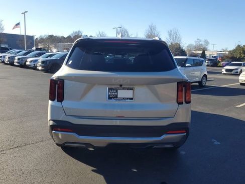 New 2026 Kia Sorento S w/ S Panoramic Sunroof Package image 5