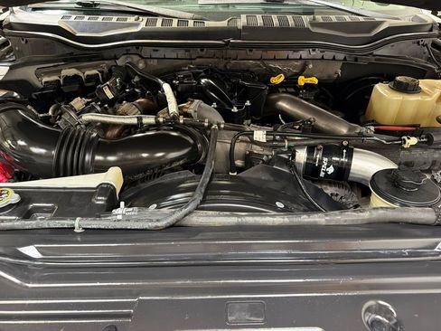 Used 2019 Ford F250 Lariat w/ Lariat Ultimate Package AWD/4WD image 57