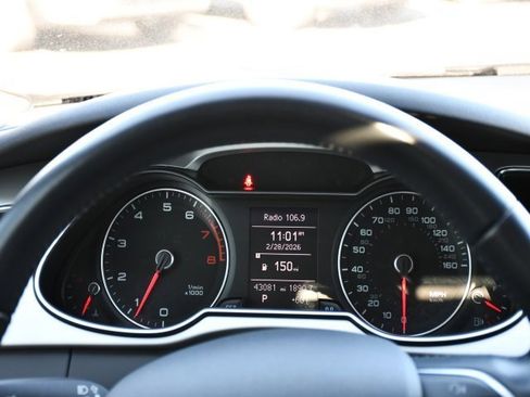 Used 2015 Audi A4 2.0T Premium image 23