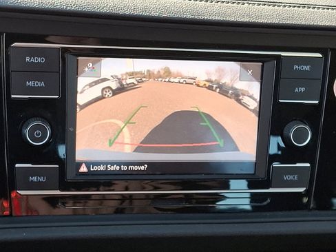 Used 2024 Volkswagen Jetta S image 28