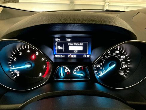 Used 2017 Ford Escape SE w/ Equipment Group 201A image 19