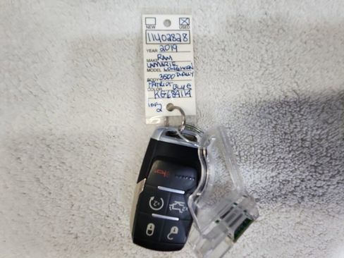 Used 2019 RAM 3500 Limited image 32