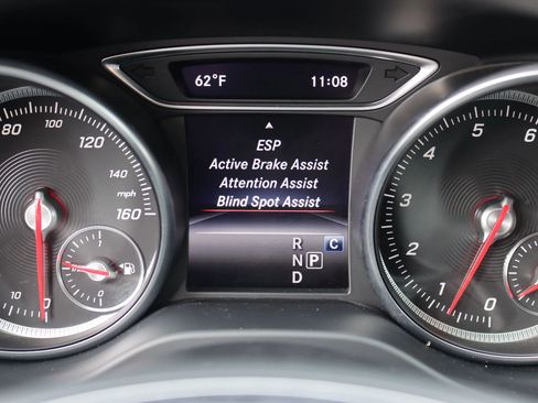 Used 2018 Mercedes-Benz GLA 250 image 19