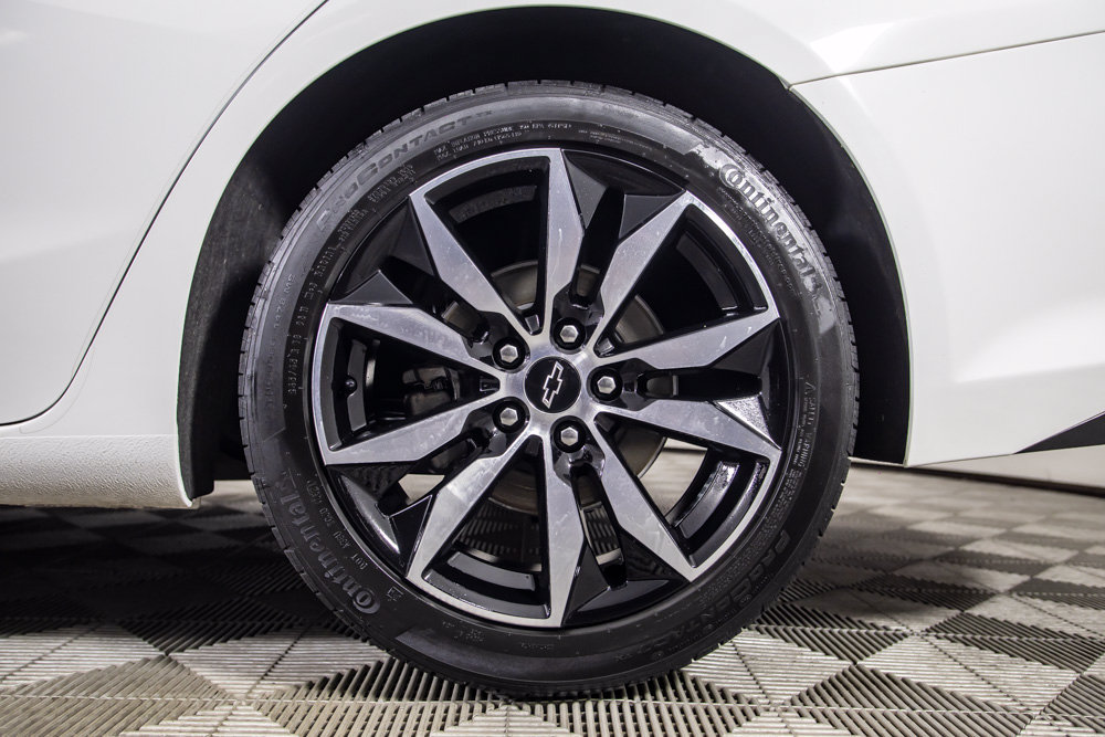 Used 2022 Chevrolet Malibu RS FWD image 38