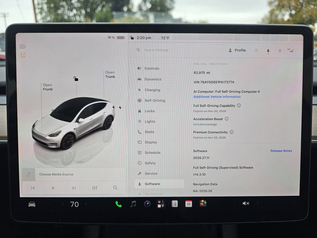 Used 2023 Tesla Model Y Long Range AWD/4WD image 5