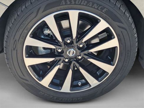 Used 2018 Nissan Altima 2.5 SL FWD image 23
