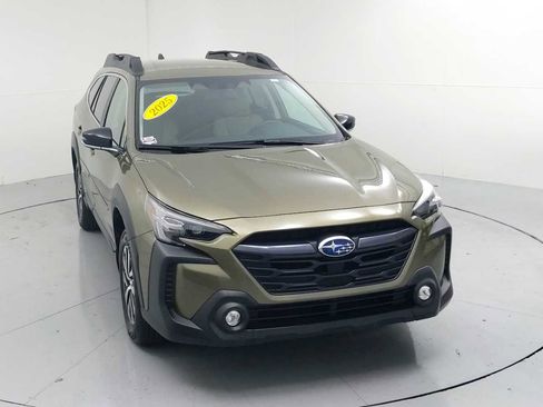 Certified 2025 Subaru Outback Premium image 2