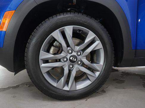 Used 2021 Kia Seltos S image 28