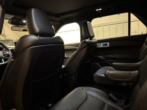 Used 2020 Ford Explorer ST w/ Premium Technology Package AWD/4WD image 35