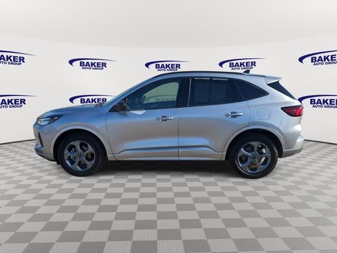 Used 2023 Ford Escape ST-Line AWD/4WD image 8