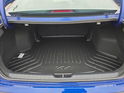 New 2025 Kia K4 EX image 14