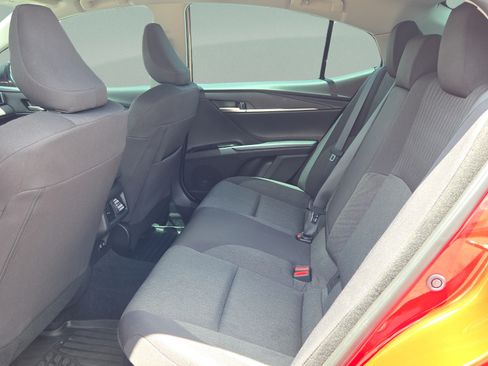 Used 2025 Toyota Camry LE FWD image 10