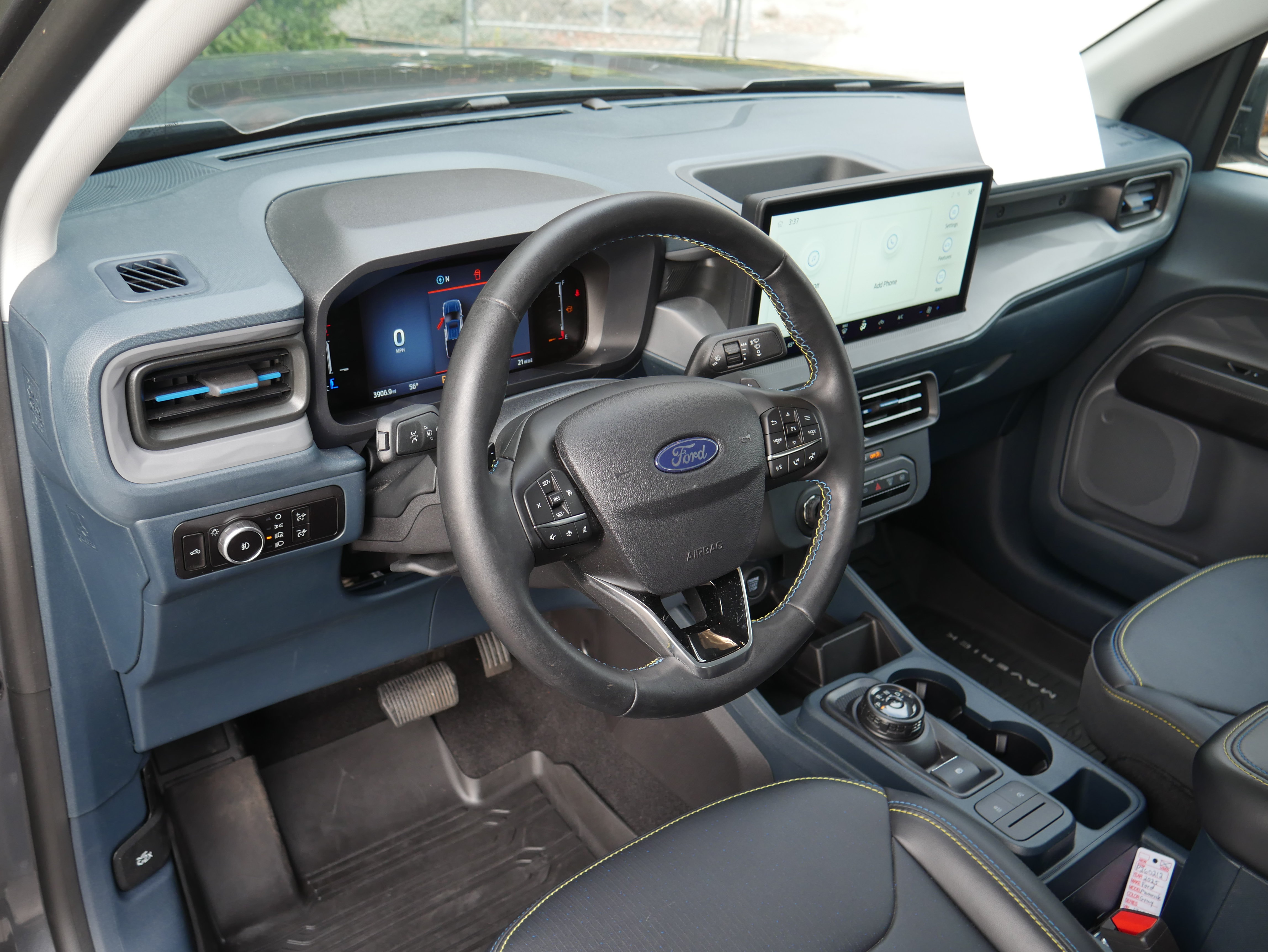 Used 2025 Ford Maverick Lobo AWD/4WD image 4