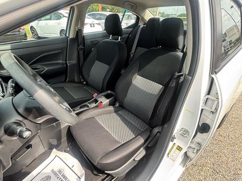 Used 2024 Nissan Versa S FWD image 29