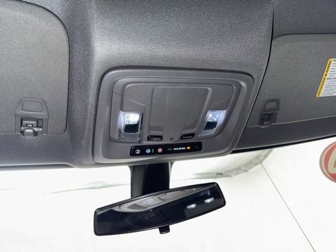 Used 2020 Chevrolet Silverado 1500 LT w/ All-Star Edition image 18