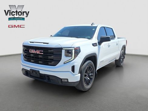 Used 2024 GMC Sierra 1500 Elevation w/ Max Trailering Package AWD/4WD image 3