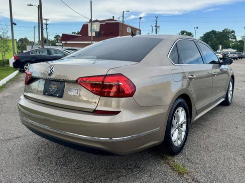 Used 2016 Volkswagen Passat 1.8T S FWD image 5