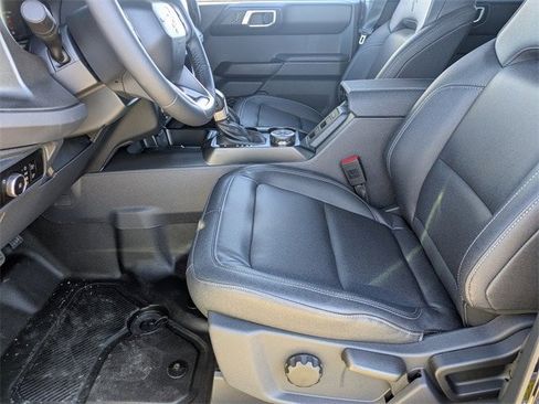 New 2026 Ford Bronco Badlands image 18