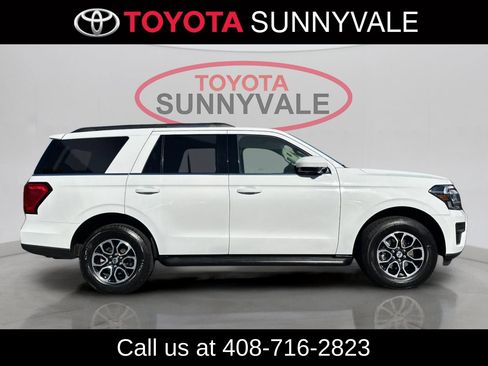 Used 2024 Ford Expedition XLT RWD image 9