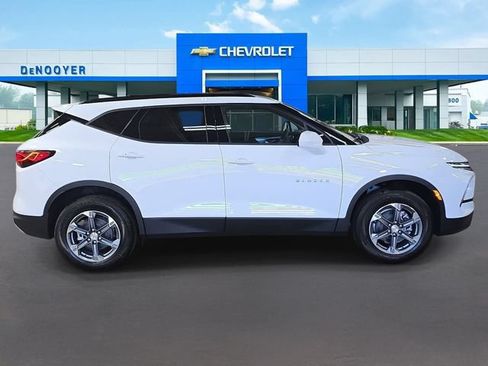 New 2026 Chevrolet Blazer LT w/ Convenience Package AWD/4WD image 6