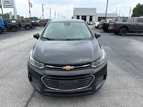 Used 2020 Chevrolet Trax LS w/ Tint and Cruise Package FWD image 2