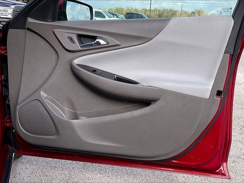 Used 2017 Chevrolet Malibu LT w/ Driver Confidence Package image 29