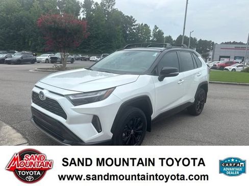 Used 2024 Toyota RAV4 XSE AWD/4WD image 6